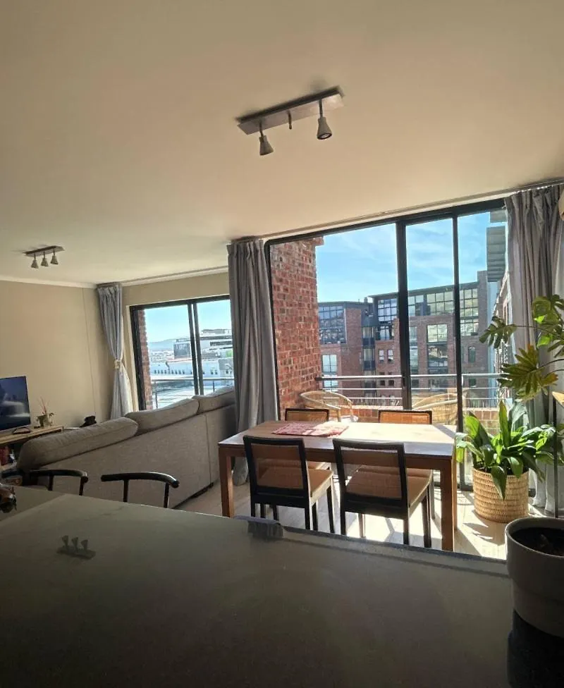 Sunlit City Haven Room With Balcony Cape Town 0*,